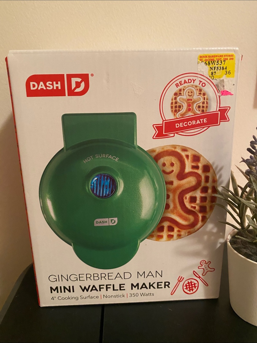 Brand New🌈 DASH Gingerbread Man Mini Waffle Maker Holidays Christmas electronic